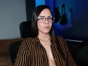 Chaturbate Live Sex Cam of kay_avrill