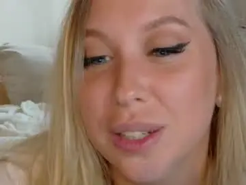 Chaturbate Live Sex Cam of _mari_