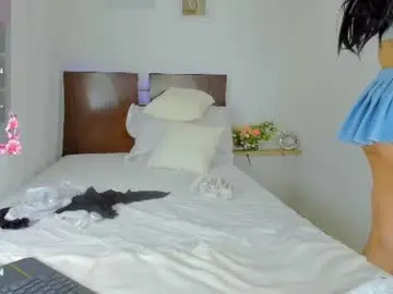 Chaturbate Watch Live Sex Cams of miacrystal18