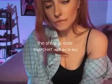 Chaturbate Live Sex Cam of yvie_