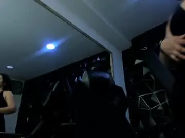 Chaturbate Sex Chat of darlingbdsm_