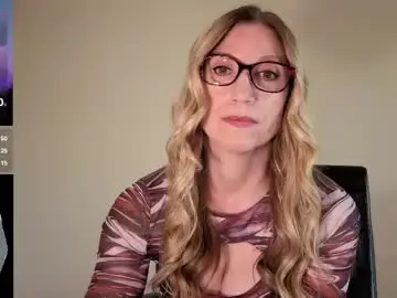 Chaturbate Live Sex Cam of wynfreya