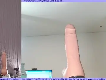 Chaturbate Best live sex cam show of wynfreya