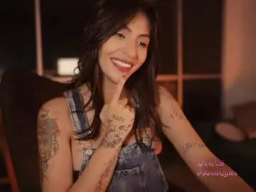 Chaturbate Free Porn Cam of rosseyquiin