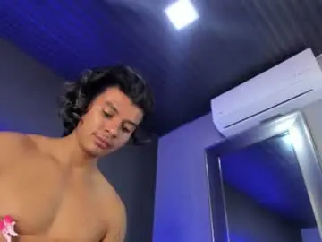 Chaturbate Live Sex Cam of lycan_mushu