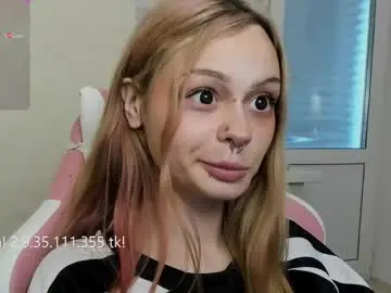 Chaturbate Private Sex Chat of melonipinkbb