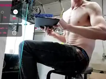 Chaturbate Live Sex Cam of thecarrguyy