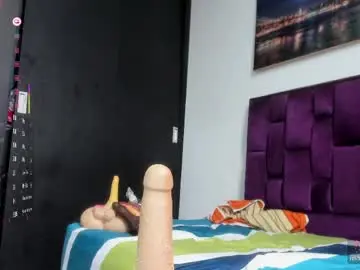 Chaturbate Free Live Porn of alicia_whittee