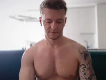 Chaturbate Live Sex of pashka_x