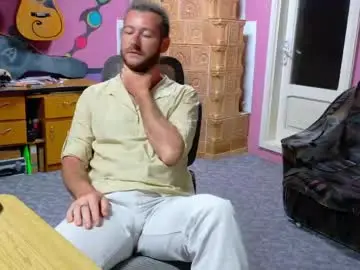 Chaturbate Live Sex Cam of sir_pelo_iv