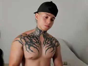Chaturbate Sex Chat of alessandro_wolf