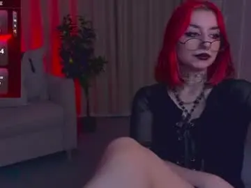 Chaturbate Live Sex Cam of mistress__marcelline