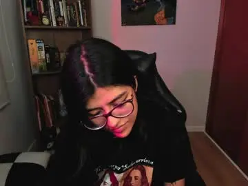 Chaturbate Free Porn Cam of valerie__sky