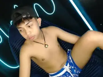 Chaturbate Free Live Porn of itsyourcummerboy_xx