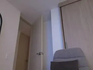 Chaturbate Live Porn of andrew_west_