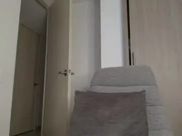 Chaturbate Free Porn Cam of andrew_west_