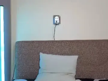 Chaturbate Live Porn of cute_brian
