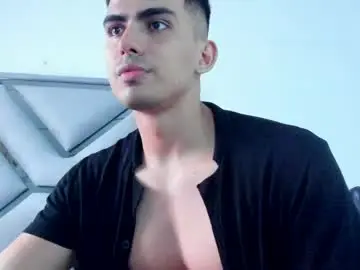 Chaturbate Live Sex Cam of danterouxx