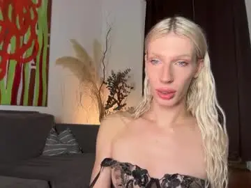 Chaturbate Nude Webcam of hung_angel_xxl