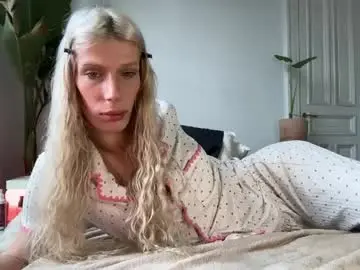 Chaturbate Nude Webcam of hung_angel_xxl