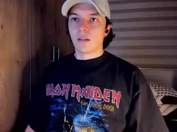 Chaturbate Watch Live Sex Cams of mastrangelo_x