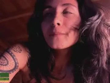 Chaturbate Live Sex Cam of nina_just