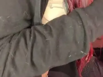 Chaturbate Live Sex of scarbadgirl_