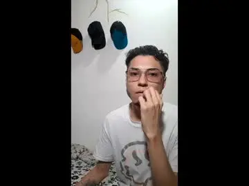 Chaturbate Live Sex of the_rommies