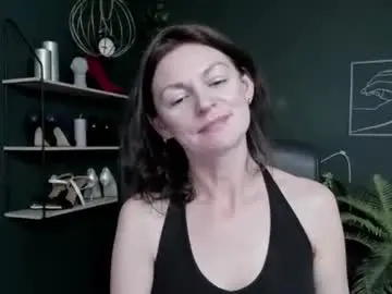 Chaturbate Free Porn Cam of vivian_dream