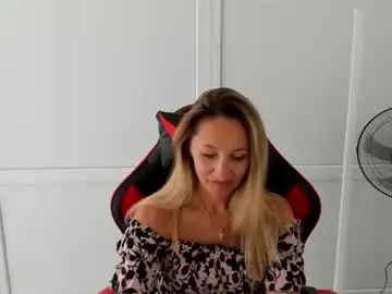 Chaturbate Free Porn Cam of elinarosee