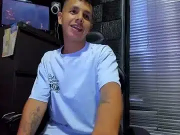 Chaturbate Free Live Porn of g_lincoln