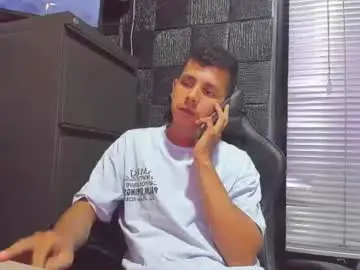 Chaturbate Free Porn Cam of g_lincoln