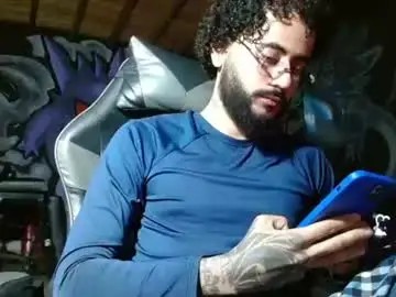 Chaturbate Live Porn of yio__cohen