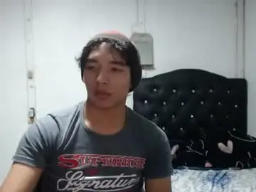 Chaturbate Live Sex Cam of valenorlerot