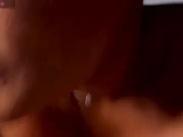 Chaturbate Live Sex Cam of corinastonee