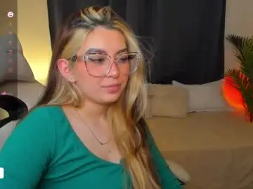 Chaturbate Live Porn of dakottaa__