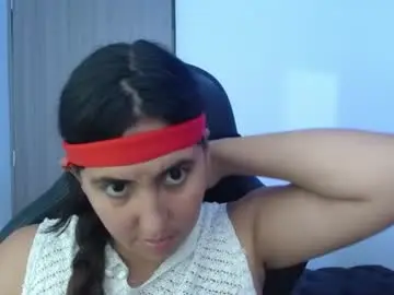 Chaturbate Live Sex Cam of cassandra_ruizz
