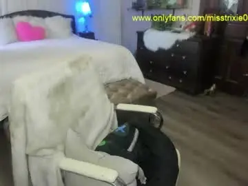 Chaturbate Live Sex Cam of miss_trixie