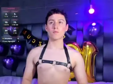 Chaturbate Sex Chat of maxvolturi_