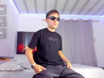 Chaturbate Best live sex cam show of benji_andrew