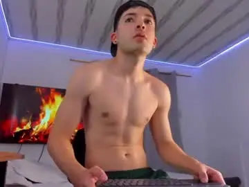 Chaturbate Live Sex Cam of benji_andrew