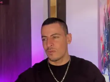 Chaturbate Live Sex Cam of scotty_music