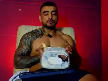 Chaturbate Live Porn of eric_harrison1