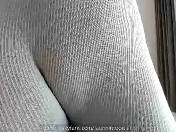 Chaturbate Free Porn Cam of missflowersbloom