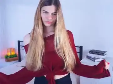 Chaturbate Nude Webcam of mackenziemejias