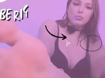 Chaturbate Live Sex Cam of hazel_sullivan