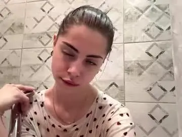 Chaturbate Live Sex Cam of yvonnepfluger