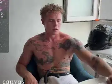 Chaturbate Live Sex Cam of andre_canvas