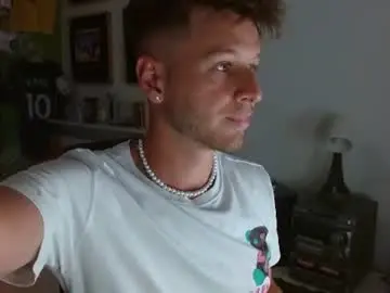 Chaturbate Free Porn Cam of freddy_star