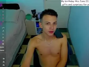 Chaturbate Live Sex Cam of hot_latin_temptation